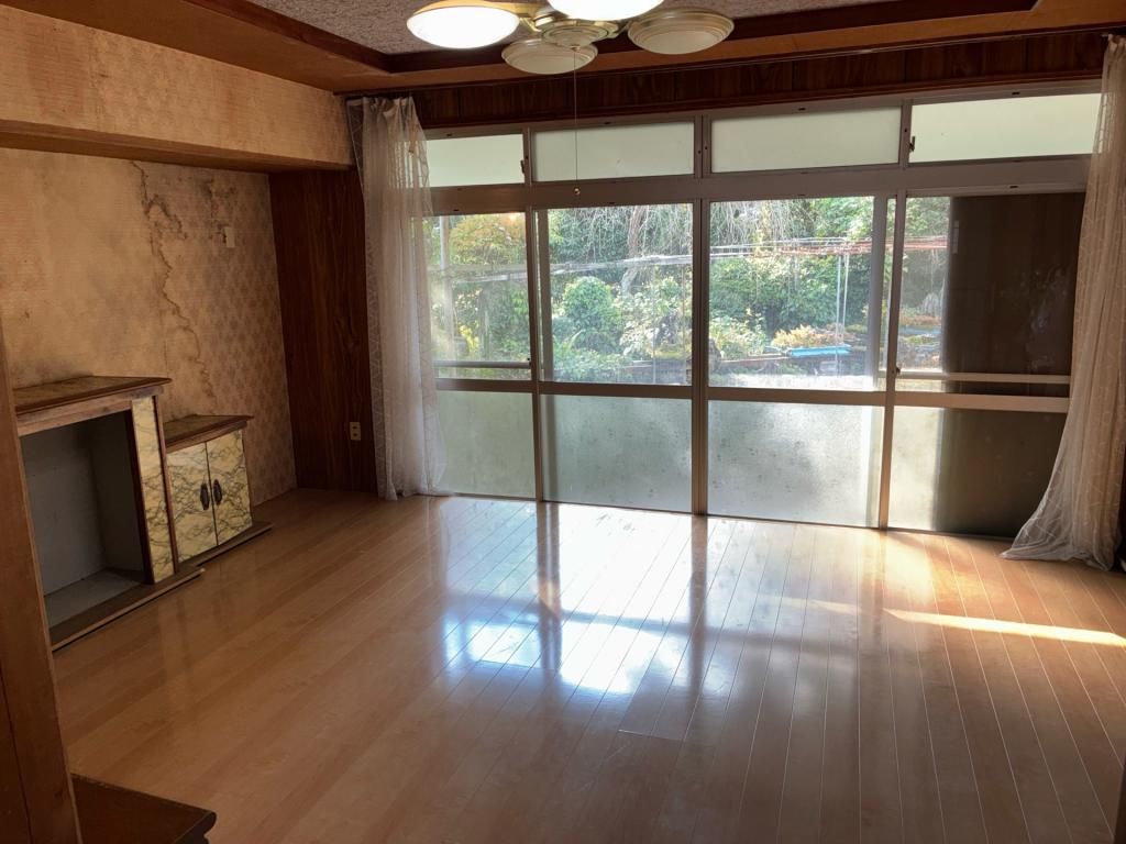 5LDK Traditional House on Large Corner Lot in Izumi, Kagoshima - Thumbnail 4