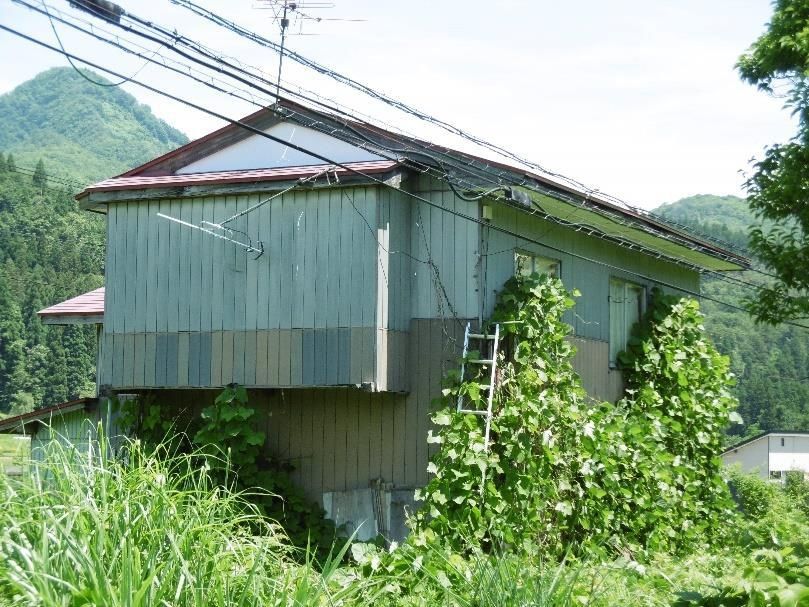 6K Wooden House for Rent in Kaneyama, Fukushima - 30,000 Yen - Thumbnail 2