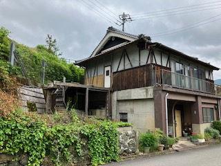 Traditional 4DK House in Nakayama, Iyo City - Mountain Views — Image 1, Iyo, Ehime