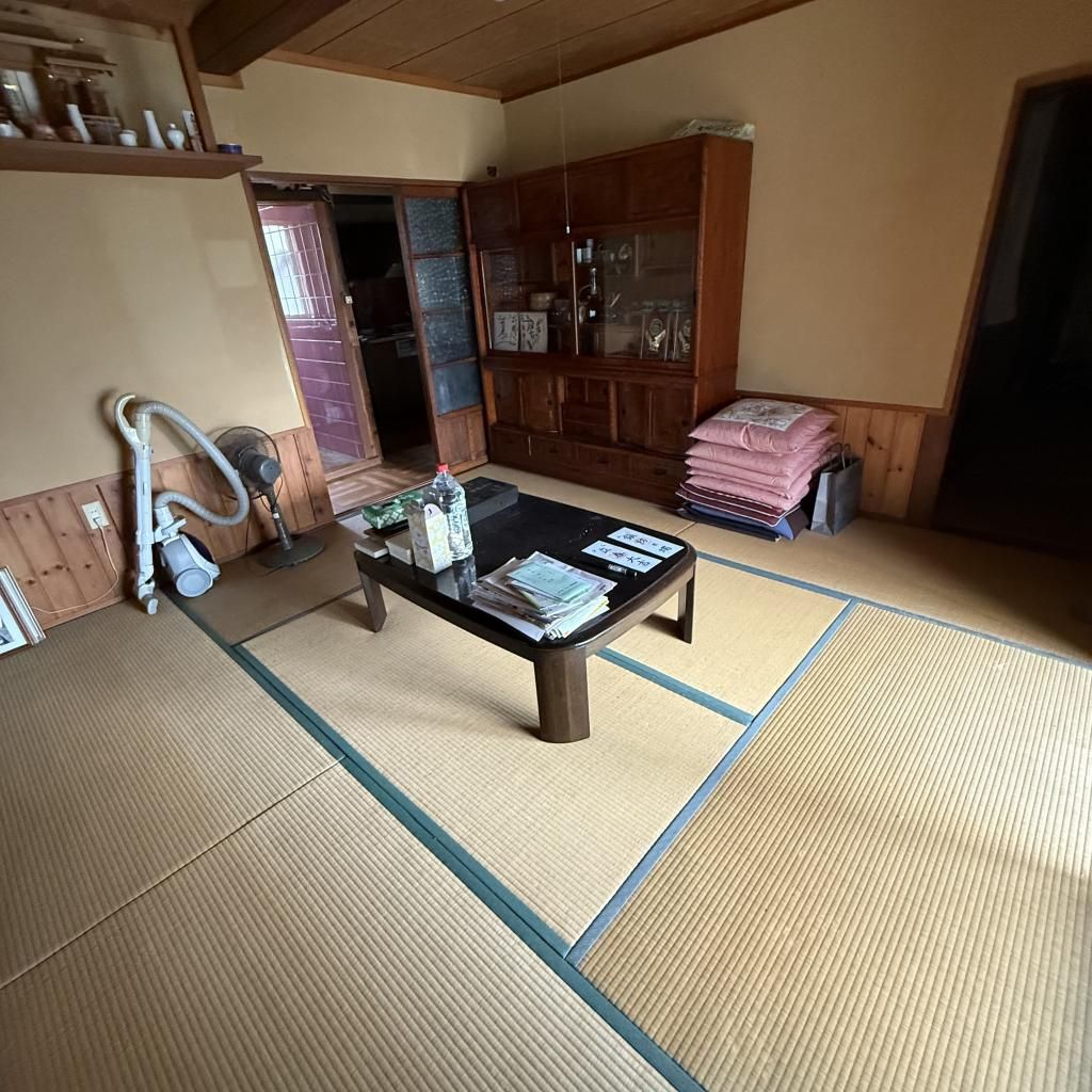 7DK House for Sale in Sakae Village, Nagano with Mountain Views - Thumbnail 4