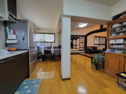 Spacious Family Home in Tsuyama with Renovations - Thumbnail 3
