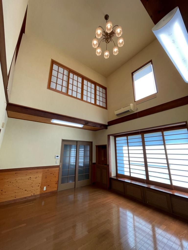 4LDK House for Sale in Seiyo City, Ehime - Near the Sea - Thumbnail 4