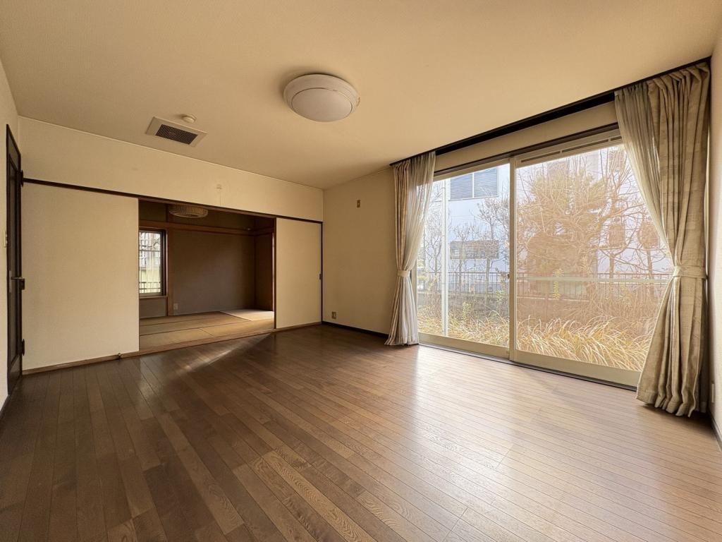 4LDK Detached House on 202m² Lot in Abiko, Chiba - Thumbnail 2