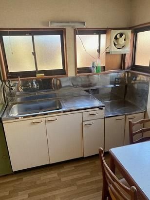 Corner Lot 1DK House for Sale in Minamiawaji, Hyogo - Thumbnail 2