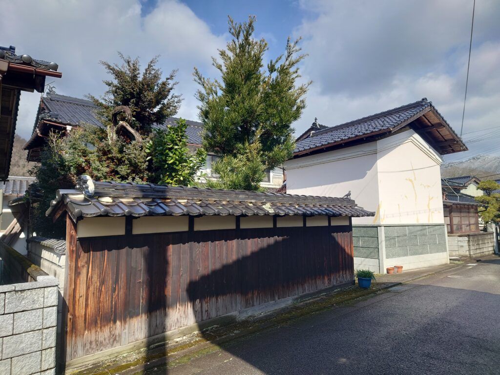 1930 Wooden House with Farmland for Sale in Asago, Hyogo - Thumbnail 3