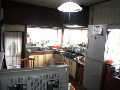 Spacious 6DK House in Shinonome, Niihama - 259m² Corner Plot — Image 3, Niihama, Ehime