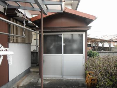Spacious 6DK House in Shinonome, Niihama - 259m² Corner Plot — Image 1, Niihama, Ehime
