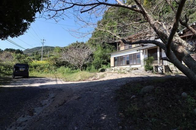 Sunny 6DK Traditional House for Rent in Yanai, Yamaguchi - Thumbnail 2