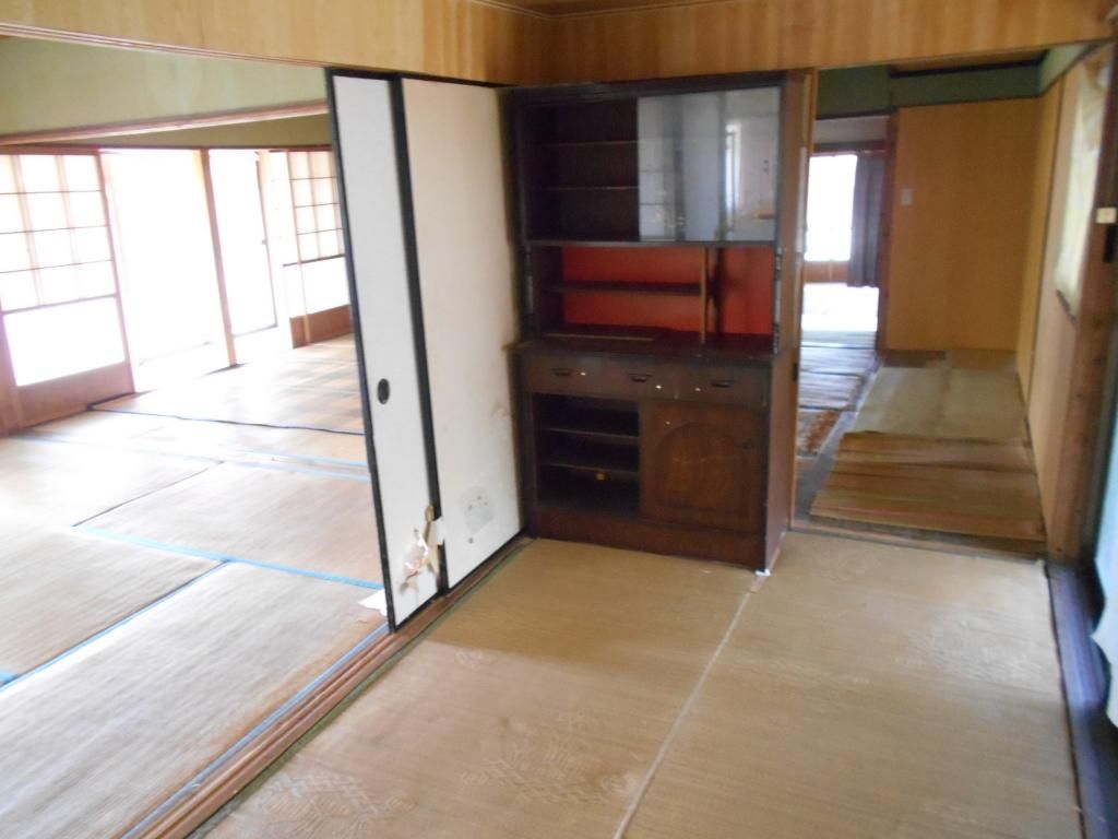 7LDK Traditional House for Sale in Ebino, Miyazaki - 445.82 sqm Land - Thumbnail 3