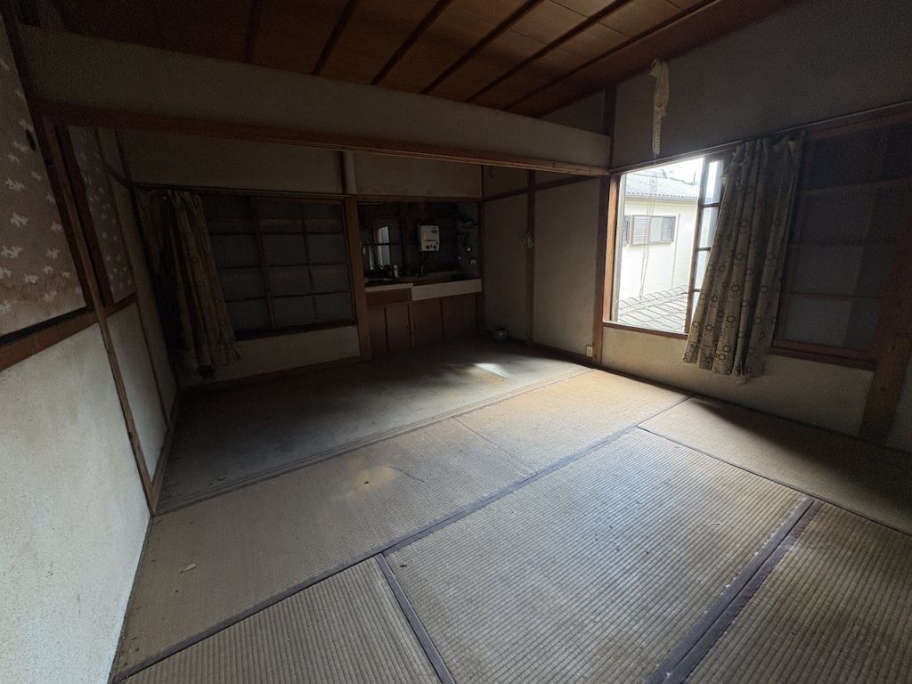 Warehouse-Style Home for Sale in Minami-Awaji - Thumbnail 4