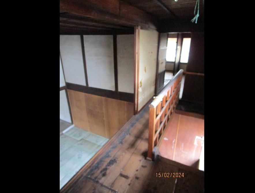 Large Vacant House with Warehouse for Sale in Central Sanjo, Niigata - Thumbnail 4