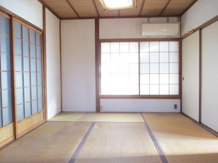 Seaside 5DK House for Sale in Asakuchi, Okayama - Thumbnail 4