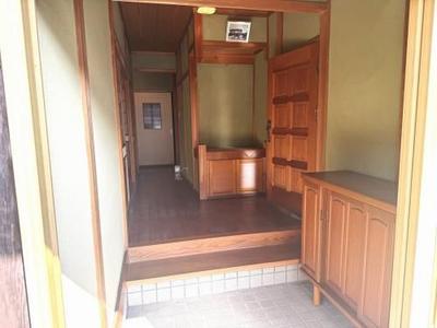 8-Bedroom House for Sale on Large Corner Lot in Nishiwaki — Image 2, Nishiwaki, Hyogo