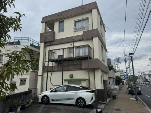 7K Concrete House for Sale in Shikokuchuo, Ehime - Main Image
