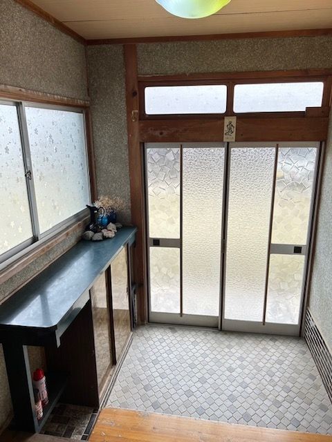 7K Hilltop House with Country Views in Shikokuchuo, Ehime - Thumbnail 4