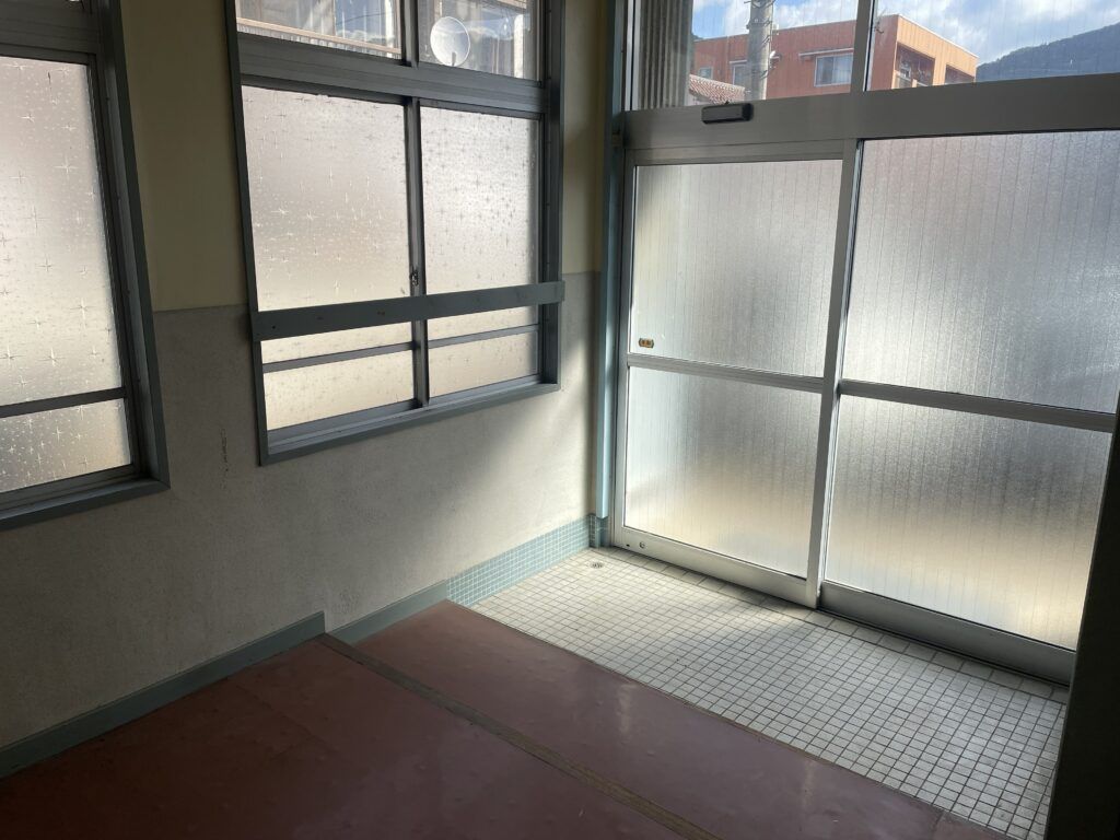 Spacious 1969 Wooden House for Sale in Asago City, Hyogo - Thumbnail 2