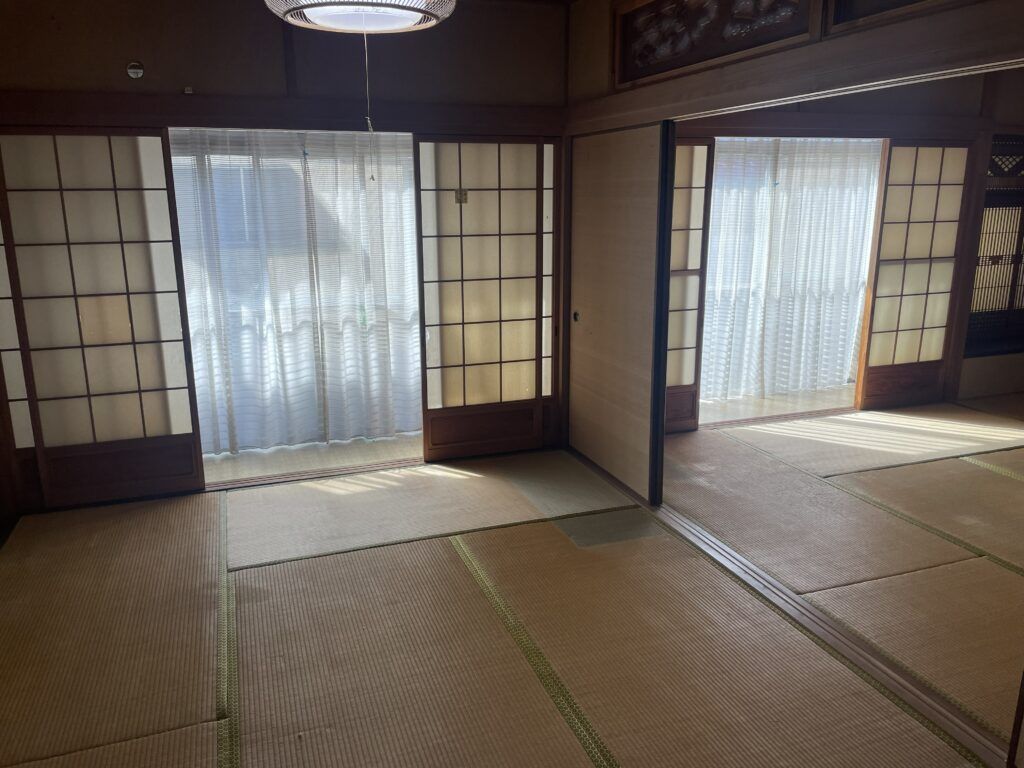 Spacious 1969 Wooden House for Sale in Asago City, Hyogo - Thumbnail 4