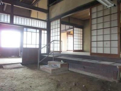 1940 Kominka with Farmland in Asakuchi, Okayama - 5DK Traditional House — Image 1, Asakuchi, Okayama