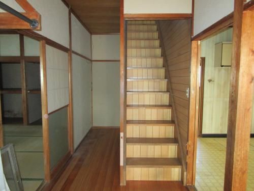 Compact 4DK Akiya with Carport in Sanjo, Niigata - Thumbnail 4