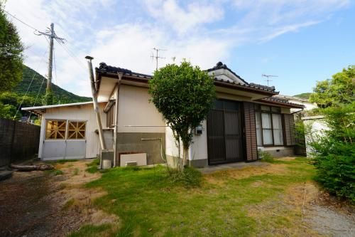 4DK Wooden House for Sale in Makurazaki, Kagoshima - Akiya Bank - Thumbnail 2