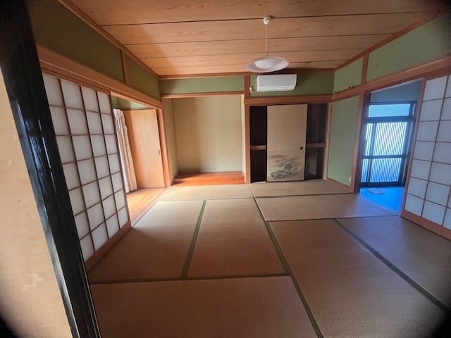 5LDK Corner Plot House for Sale in Susaki, Kochi - Thumbnail 3
