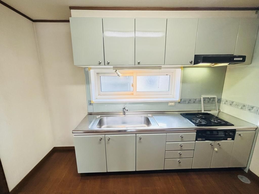 5LDK Family Home for Sale in Hirosaki's Aoyama Area - Thumbnail 4