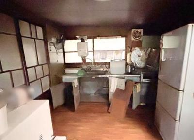 9DK House with 2063 sqm Land & Forest in Koka, Shiga — Image 2, Koka, Shiga