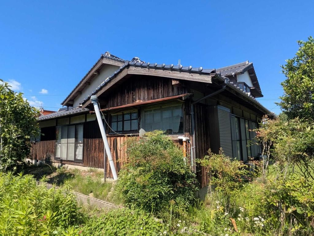 Pet-Friendly 8DK Rental House with Garden in Sanyo-Onoda - Thumbnail 2