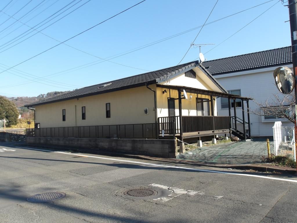 2003-Built Single-Story House with Tea Room in Kiryu, Gunma - Thumbnail 2