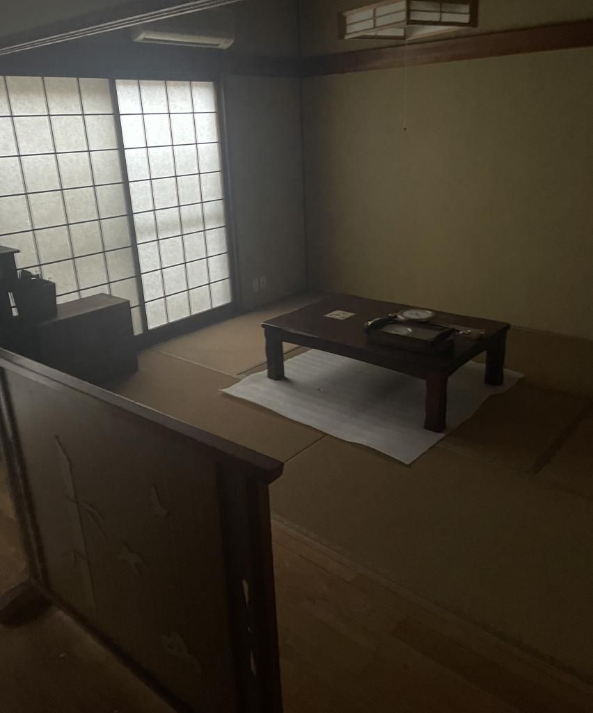Spacious 12LDK House for Sale Near Kawanoe Station, Shikokuchuo - Thumbnail 2