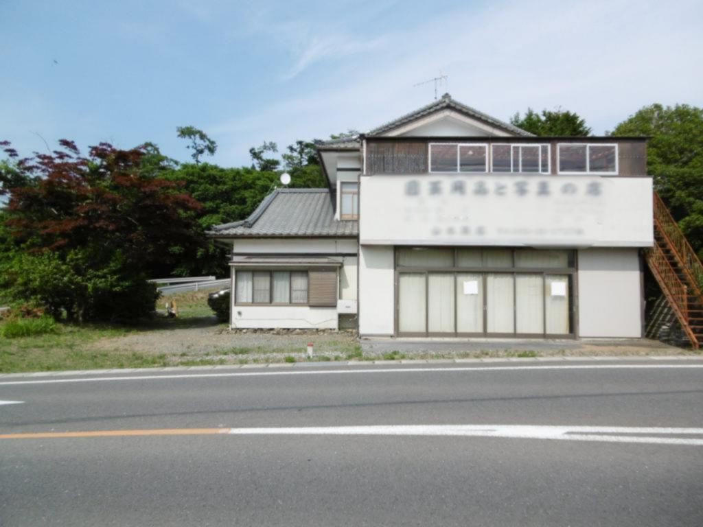 7SK House with Sunroom & Detached Storage in Ofunato, Iwate - Thumbnail 3