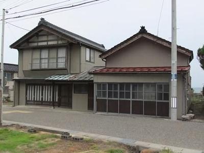 Spacious Home in Izumozaki with 465.44 sqm Land — Image 1, Izumozaki, Niigata
