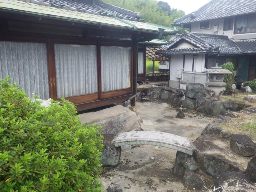 Spacious Traditional House on 1002 sqm Land in Heguri, Nara - Thumbnail 4