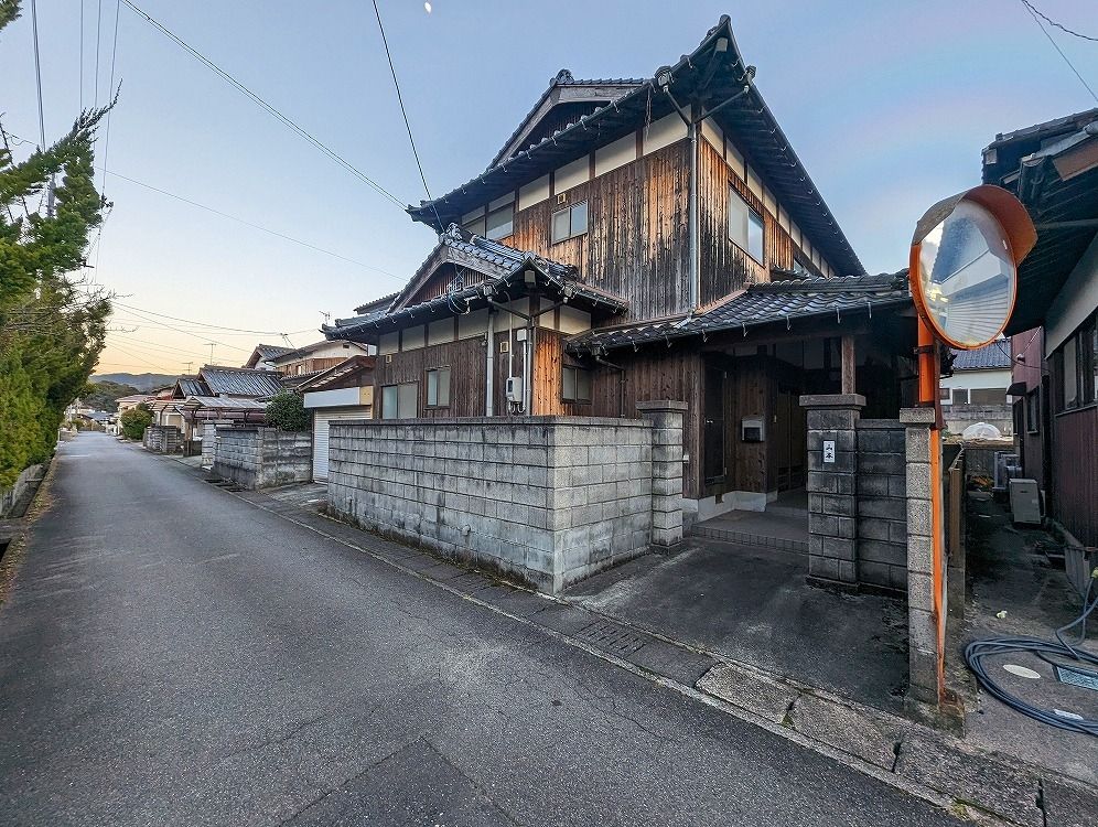 5LDK Traditional House for Sale in Hirao, Yamaguchi - Thumbnail 2