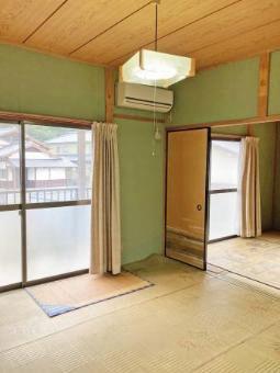 Spacious 7DK House for Sale in Central Kitsuki — Image 3, Kitsuki, Oita
