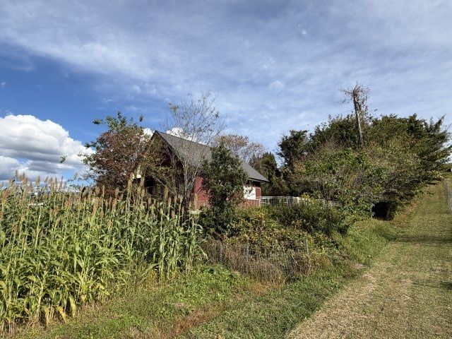 2LDK House for Sale in Nakatsugawa with Mountain Views - Thumbnail 4