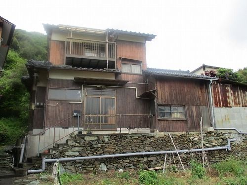 Retirement Rental House in Yawatahama Hills with Garden Space - Image 1