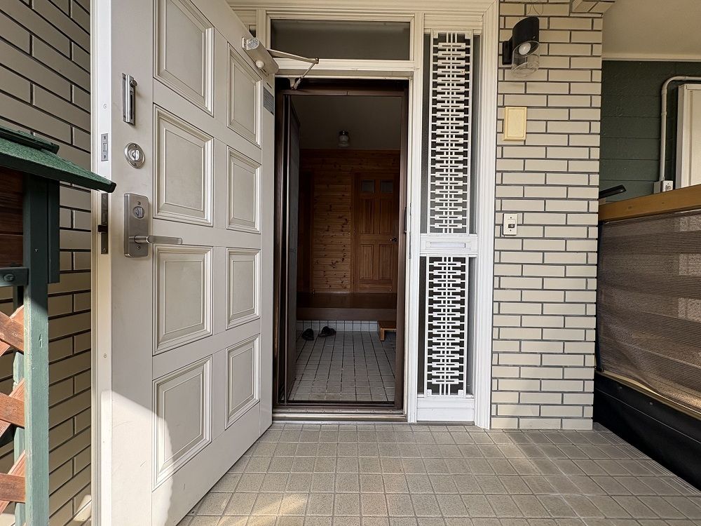 6LDK House for Sale on Expansive Land in Nakatsugawa, Gifu - Thumbnail 2