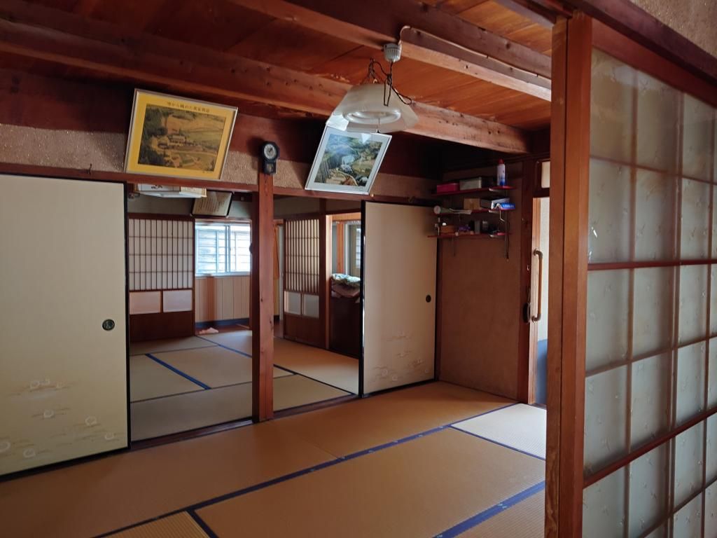 6LDK Traditional House for Rent in Miyoshi, Tokushima Akiya Bank - Thumbnail 3