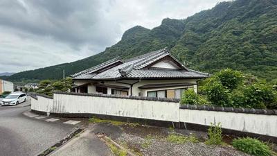 5LDK House for Sale in Hyuga, Miyazaki on Large Plot — Image 2, Hyuga, Miyazaki