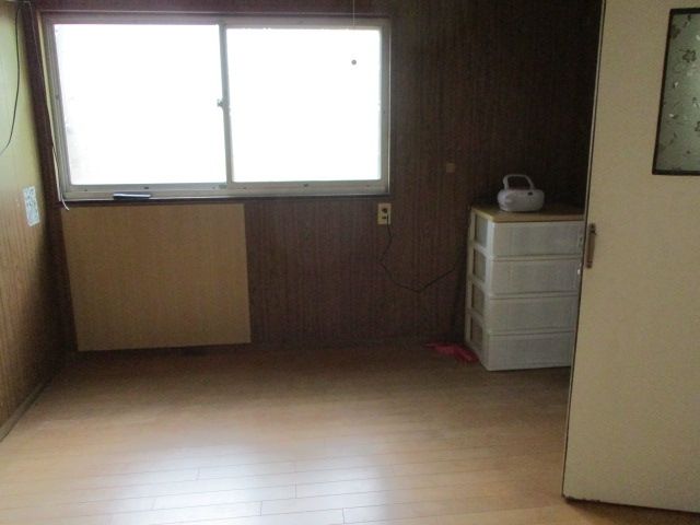 Historic 1945 Detached House for Sale in Taku City, Saga - Thumbnail 3
