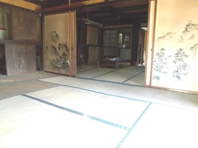 Spacious Fixer-Upper House for Sale in Okutama, Tokyo - Thumbnail 2