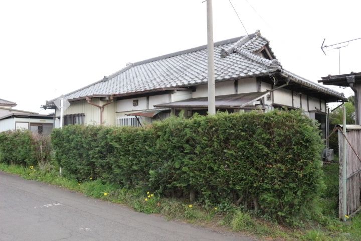 7DK House for Sale in Moka, Tochigi with Large Warehouse - Thumbnail 2