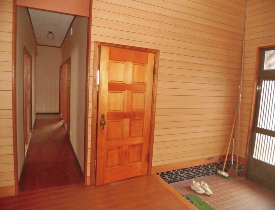 1983 6DK Wooden House for Sale in Odate, Akita - 138.29 sqm - Thumbnail 2