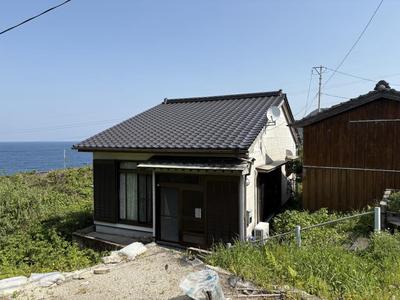 Ocean View House for Sale in Yakushima - 3DK Wooden Home — House, Yakushima, Kagoshima