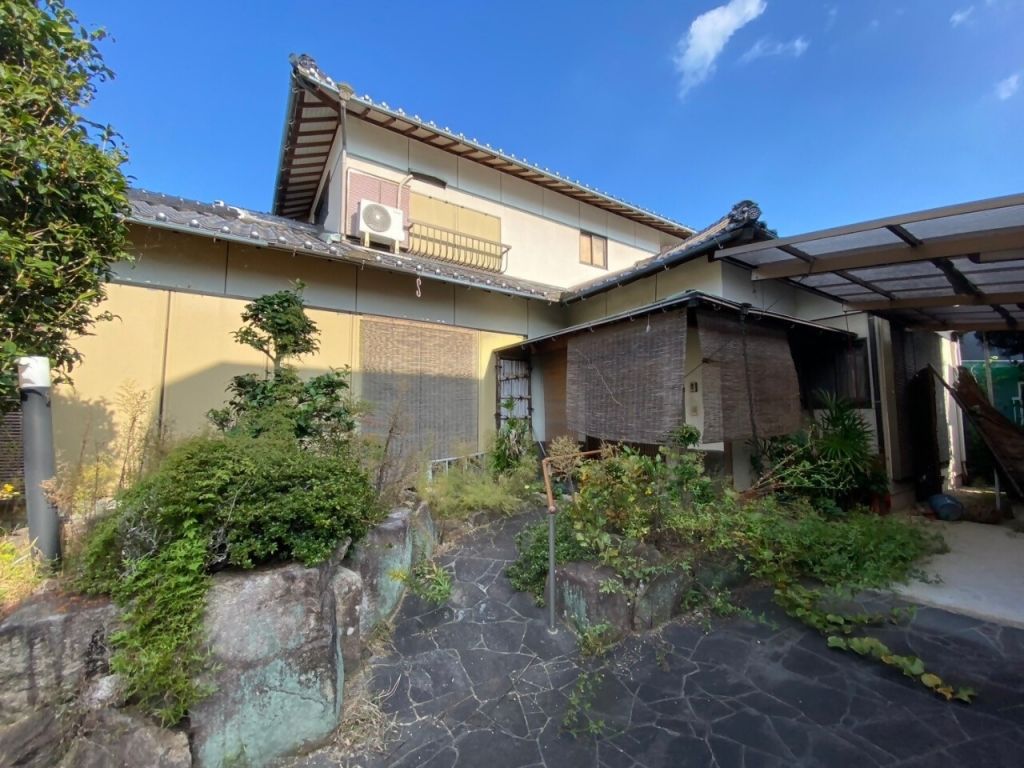 5LDK Detached House with Floor Heating in Hofu City, Yamaguchi - Thumbnail 2