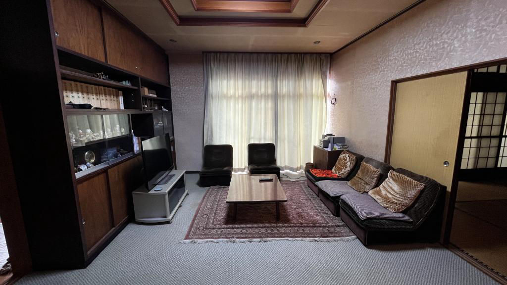 7DK Family Home in Tahara City - 840㎡ Land - Thumbnail 3