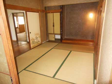 8DK House for Sale in Arao City, Kumamoto - 392m² Land - Thumbnail 4