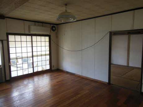 8DK House for Sale in Arao City, Kumamoto - 392m² Land - Thumbnail 3