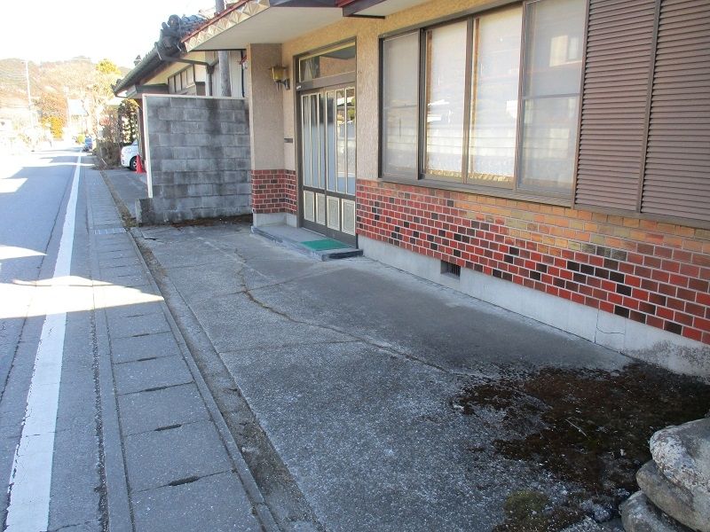 Taisho-Era 6DK House with Garden in Kanuma, Tochigi - Thumbnail 3